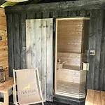 Szept Oberlandu - Boutique, Luxury In Liva Park Apartmán