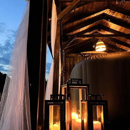 Luxury In Liva Park - Dostep Do Basenu, Caloroczne Jacuzzi, Grill, Prywatny Ogrodzony Teren Apartamento Liwa