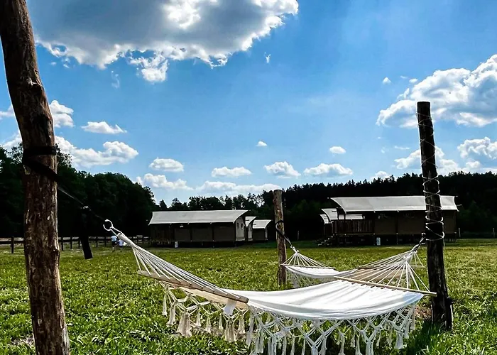 Szept Oberlandu - Boutique, Luxury In Liva Park Liwa