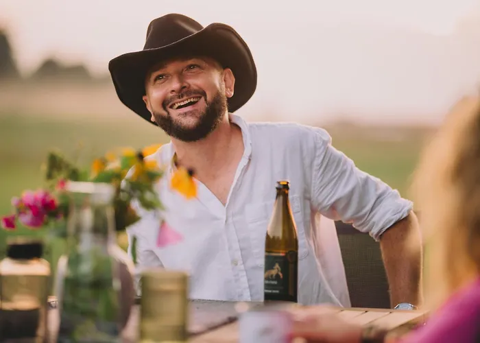 Szept Oberlandu - Boutique, Luxury In Liva Park * Liwa